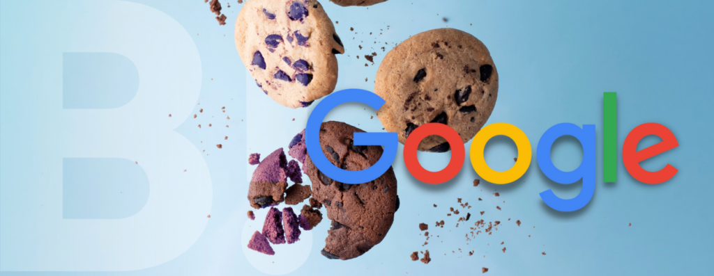 Padající rozdrobené cookies sušenky, logo Google na pravé straně, logo Boldem na levé straně